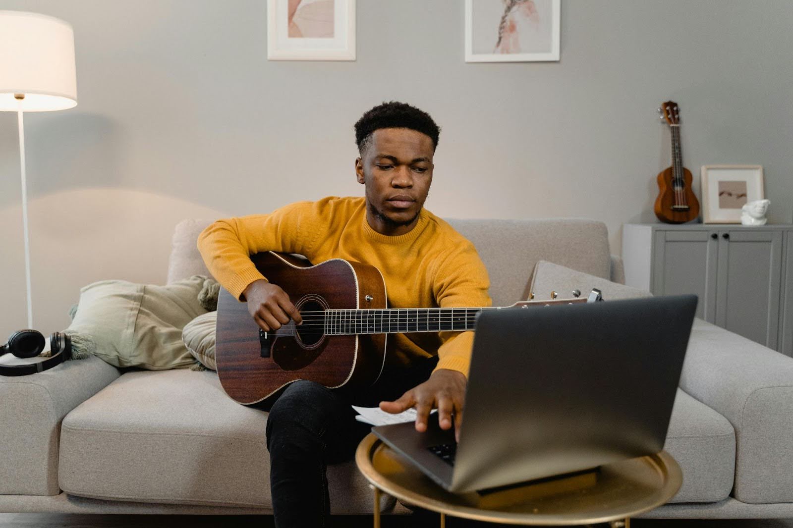 Best Tools & Equipment for Online Music Lessons